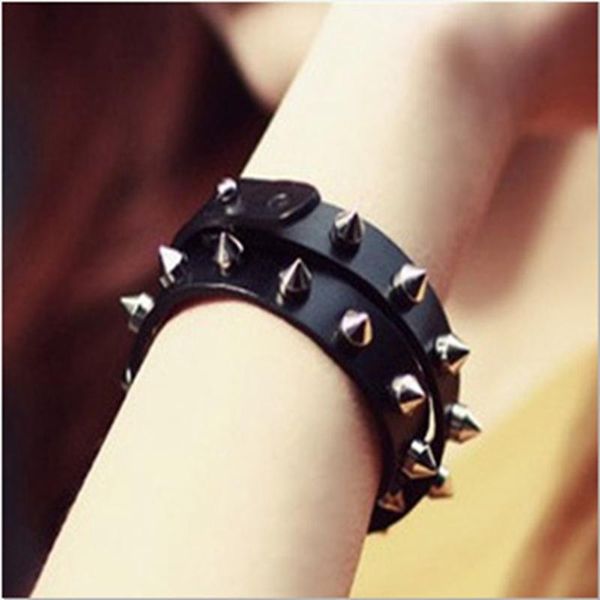 charm bracelets leather for men bracelets&bangles male jewelry 2021 fashion women girls, Golden;silver
charm bracelets leather for men bracelets&bangles male jewelry 2021 fashion women girls, Golden;silver