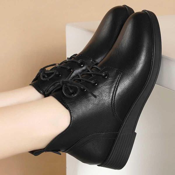 boots size 34-41 woman winter ankle lace up layer leather motorcycle boot fashion platform women shoe bottes femelles 1564, Black
boots size 34-41 woman winter ankle lace up layer leather motorcycle boot fashion platform women shoe bottes femelles 1564, Black