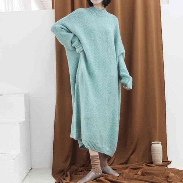 sweaters High-fashion European design long shirt on the knee soft dress cozy women's clothing a68, White;black
sweaters High-fashion European design long shirt on the knee soft dress cozy women's clothing a68, White;black