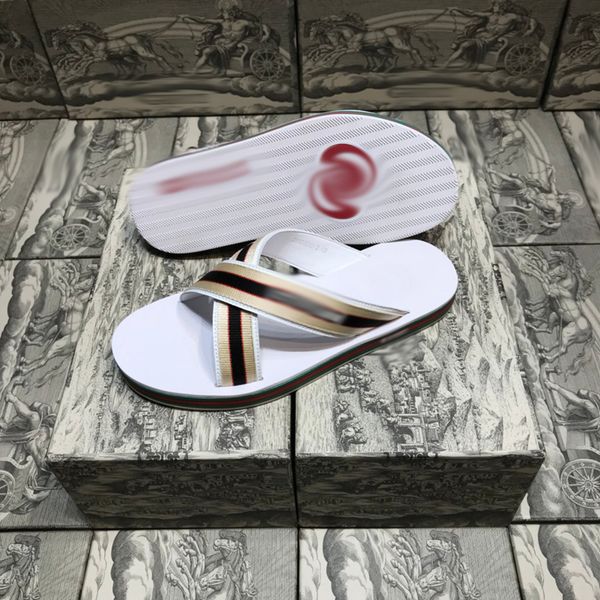 2021 slipper designer slide summer sandals fashion men beach indoor flat flip flops leather luxurys 7shoes mens slippers with box size 39-45, Black
2021 slipper designer slide summer sandals fashion men beach indoor flat flip flops leather luxurys 7shoes mens slippers with box size 39-45, Black