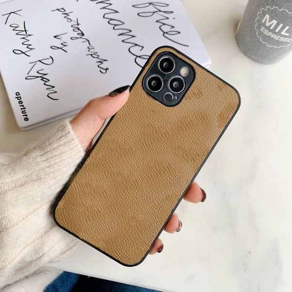 luxurys designers leather phone cases for iphone 13 pro max 12 mini 11 xs xr x 8 7 plus fashion print design exquisite protect cover shockpr
luxurys designers leather phone cases for iphone 13 pro max 12 mini 11 xs xr x 8 7 plus fashion print design exquisite protect cover shockpr
