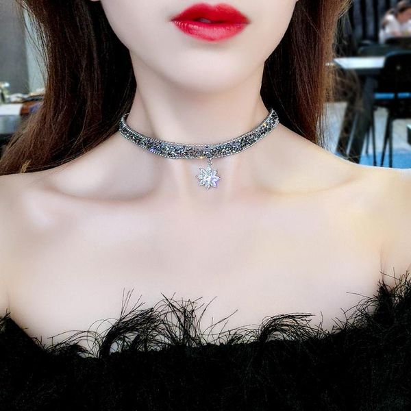 zircon flower pendant chokers necklaces for women black velvet punk collares fashion jewelry snowflake bijoux, Golden;silver
zircon flower pendant chokers necklaces for women black velvet punk collares fashion jewelry snowflake bijoux, Golden;silver