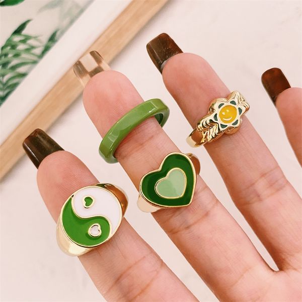 vintage green acrylic heart alloy wide ring set for women fashion gold resin geometric knuckles joint ring y2k jewelry gift, Silver
vintage green acrylic heart alloy wide ring set for women fashion gold resin geometric knuckles joint ring y2k jewelry gift, Silver