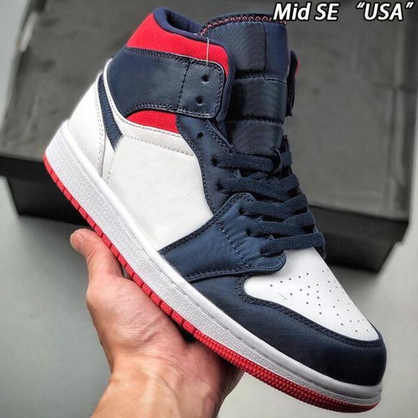 1 1s high basketball shoes bordeaux university blue dark mocha mid barely rose men sneakers twist royal toe unc light smoke grey black white
1 1s high basketball shoes bordeaux university blue dark mocha mid barely rose men sneakers twist royal toe unc light smoke grey black white