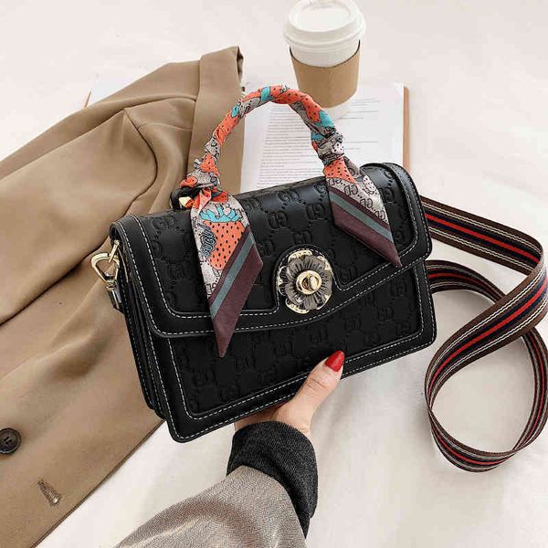 2022 factory wholesale new model this popular women's new messenger advanced feeling embossed wide shoulder strap single shoulder bags, Black;red
2022 factory wholesale new model this popular women's new messenger advanced feeling embossed wide shoulder strap single shoulder bags, Black;red