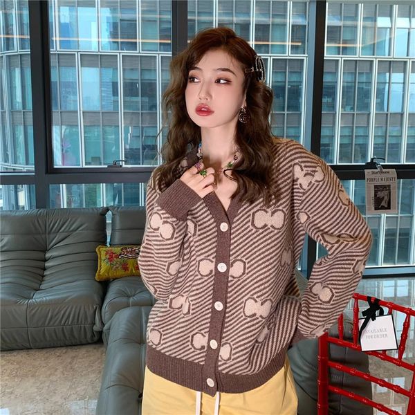 retro double letter sweaters v neck cardigan sweater women knit sweatshirts single breasted pullover with tags, White;black
retro double letter sweaters v neck cardigan sweater women knit sweatshirts single breasted pullover with tags, White;black