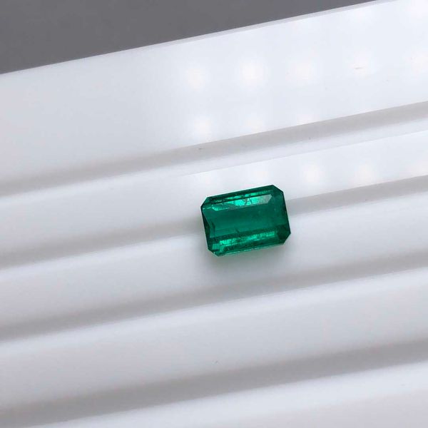 meisidian hand make 100% octagon cut 1 carat natural zambia emerald pirce gemstone h1015, Black
meisidian hand make 100% octagon cut 1 carat natural zambia emerald pirce gemstone h1015, Black