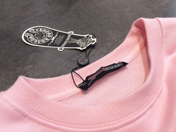 + autumn cro drill pink girl's heart round neck sweater long sleeve cotton terry loose straight sleeve couple's sweater, Black
+ autumn cro drill pink girl's heart round neck sweater long sleeve cotton terry loose straight sleeve couple's sweater, Black