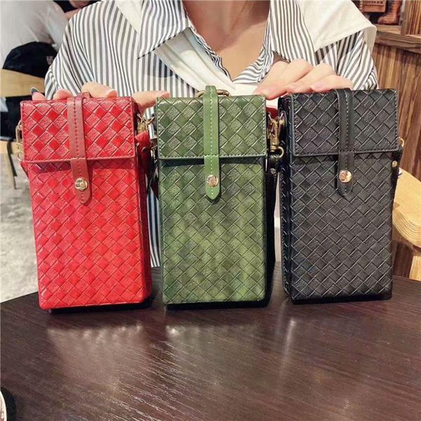 cell phone pouches gifts for girls fashion brand 5.5-6.5-6.7-6.9inch universal double check neck strap sleeve pouch messenger bag case cover
cell phone pouches gifts for girls fashion brand 5.5-6.5-6.7-6.9inch universal double check neck strap sleeve pouch messenger bag case cover