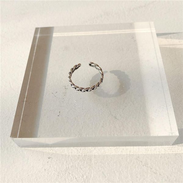 cluster rings liemjee wholesale fashion simplicity jewelry s925 silver retro twist ring for women feature namour charm gift all seasons, Golden;silver
cluster rings liemjee wholesale fashion simplicity jewelry s925 silver retro twist ring for women feature namour charm gift all seasons, Golden;silver