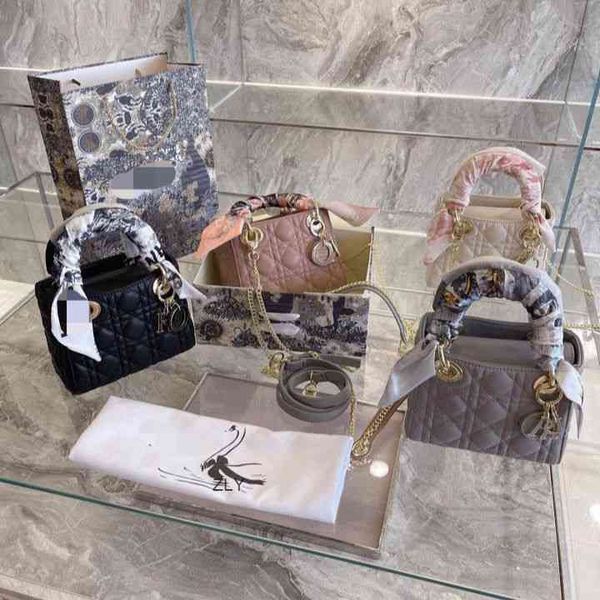 2021 new triple princess bag mini messenger bag with silk scarf and diamond chain bag zly bags zly
2021 new triple princess bag mini messenger bag with silk scarf and diamond chain bag zly bags zly
