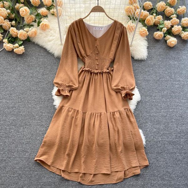 casual dresses autumn vintage women red/khaki/purple midi dress v-neck puff sleeve high waist a-line vestidos female robe 2021, Black;gray
casual dresses autumn vintage women red/khaki/purple midi dress v-neck puff sleeve high waist a-line vestidos female robe 2021, Black;gray