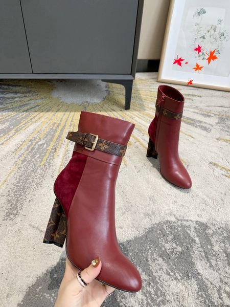 2022 luxury designer woman territory flat ranger leather biker boots lady desert high martin sneakers with box -g165, Black
2022 luxury designer woman territory flat ranger leather biker boots lady desert high martin sneakers with box -g165, Black