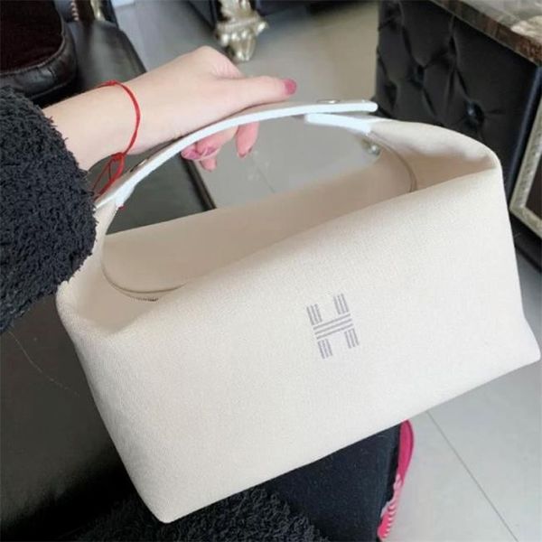outlet herme h canvas girl's make-up fairy's one shoulder bag with versatile inner liner luxurysss designersss bagss wan luxuryss
outlet herme h canvas girl's make-up fairy's one shoulder bag with versatile inner liner luxurysss designersss bagss wan luxuryss