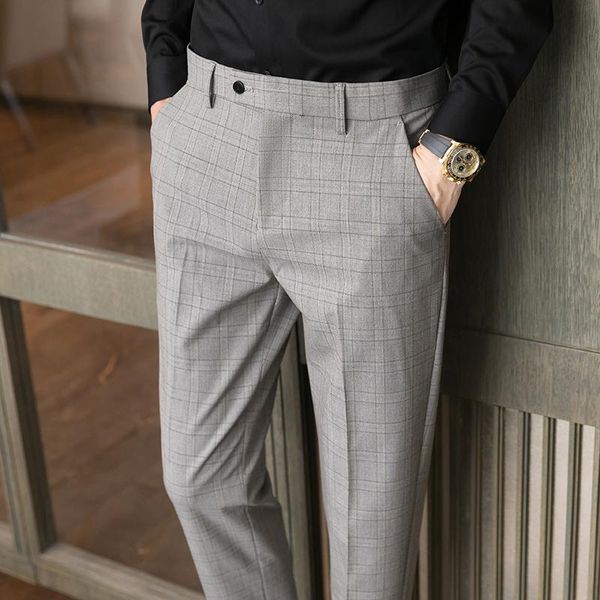men's suits & blazers 2021 winter plaid business dress pants men office social suit casual slim streetwear trousers clothing, White;black
men's suits & blazers 2021 winter plaid business dress pants men office social suit casual slim streetwear trousers clothing, White;black
