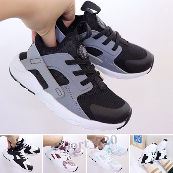 huarache ultra 4.0 running shoes for kids sole triple white black huraches sports sneakers harache mens designers 22-35
huarache ultra 4.0 running shoes for kids sole triple white black huraches sports sneakers harache mens designers 22-35