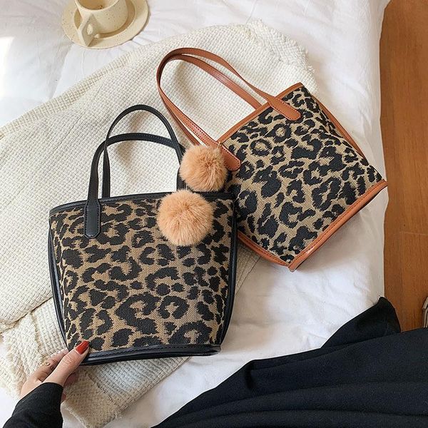 evening bags big bag female 2021 fashion student class shoulder handbag underarm messenger
evening bags big bag female 2021 fashion student class shoulder handbag underarm messenger