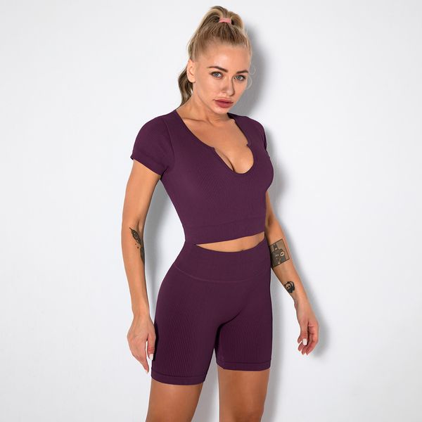 2021 european and american seamless knitting sports short sleeve shorts bra yoga clothes fitness pants set women 41, White;red
2021 european and american seamless knitting sports short sleeve shorts bra yoga clothes fitness pants set women 41, White;red
