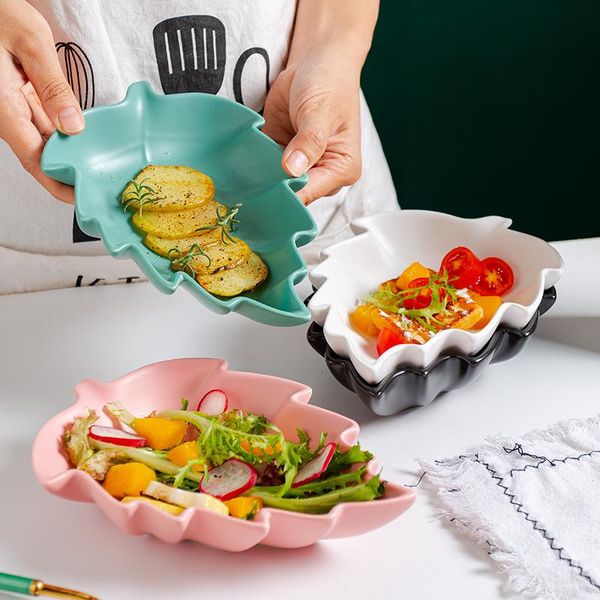 dishes & plates nordic glazed creative leaf-shaped roasting bowl home irregular breakfast plate fruit salad
dishes & plates nordic glazed creative leaf-shaped roasting bowl home irregular breakfast plate fruit salad