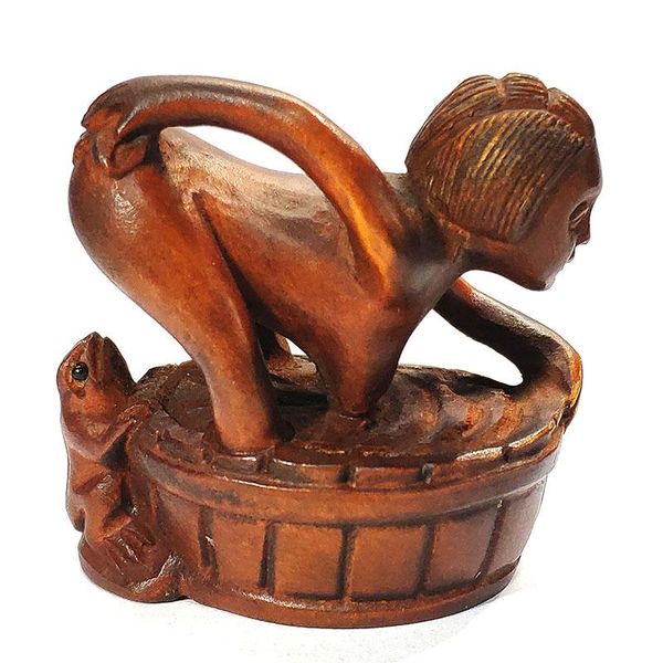 - 2" good quality hand carved boxwood netsuke geisha girl frog decorative objects & figurines
- 2" good quality hand carved boxwood netsuke geisha girl frog decorative objects & figurines