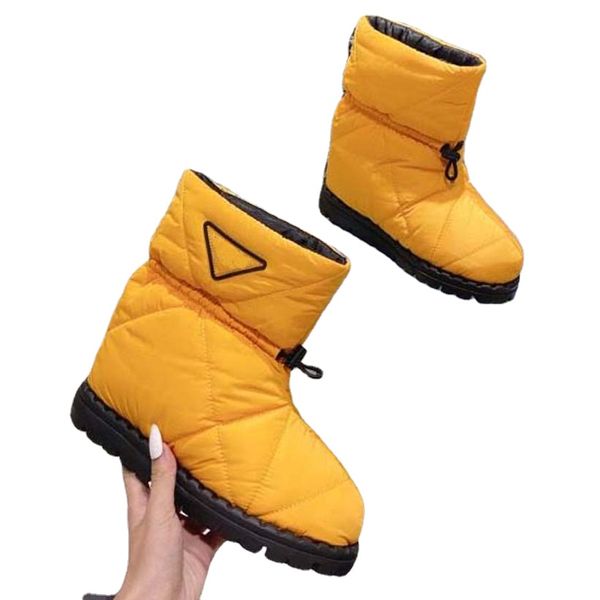womens designer boots booties the comfort boot warm winter comes in water-repellent nylon with down filling and can be worn outdoors as well, Black
womens designer boots booties the comfort boot warm winter comes in water-repellent nylon with down filling and can be worn outdoors as well, Black