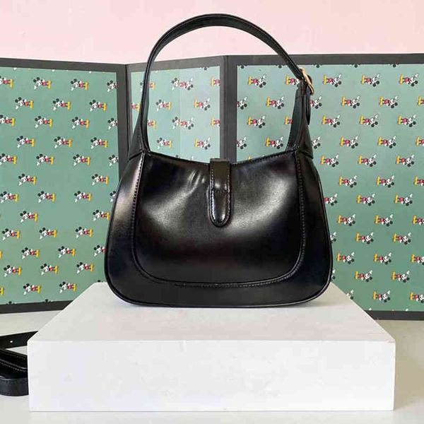 classic cross body axillary women shoulder strap bag g high genuine leather handbag black pouch
classic cross body axillary women shoulder strap bag g high genuine leather handbag black pouch