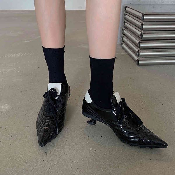 dress shoes dedo do pé apontado bombas femininas design costura fina meados saltos preto/branco/prata rasa cruz amarrada rendas até moda sap, Black
dress shoes dedo do pé apontado bombas femininas design costura fina meados saltos preto/branco/prata rasa cruz amarrada rendas até moda sap, Black