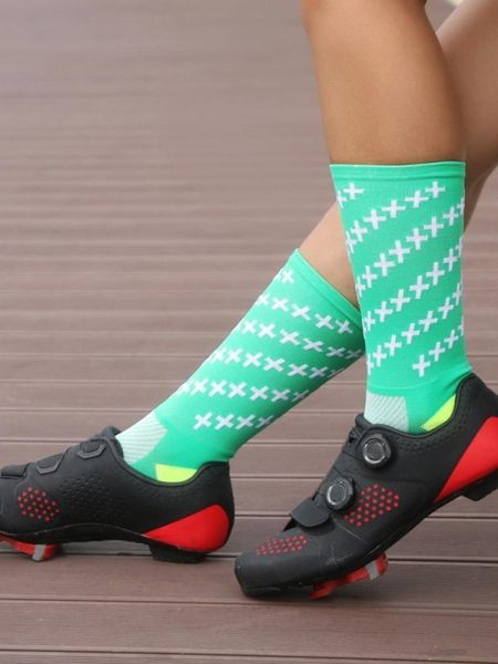sports socks general outdoor cycling professional breathable wear-resistant and durable mid-length training for men women, Black
sports socks general outdoor cycling professional breathable wear-resistant and durable mid-length training for men women, Black