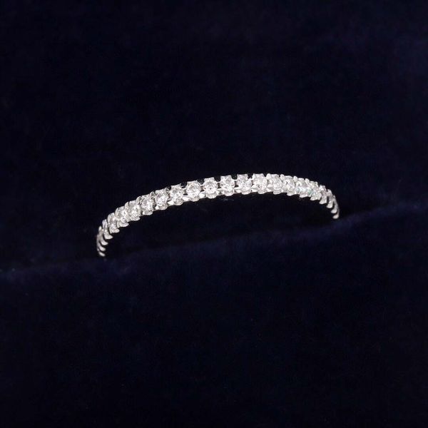 s925 silver band ring with diamond simple style for women wedding jewelry gift have stamp velet bag packing ps3057a
s925 silver band ring with diamond simple style for women wedding jewelry gift have stamp velet bag packing ps3057a
