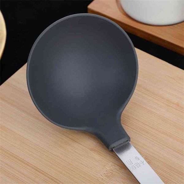 high temperature resistant food kitchen utensils grade log silicone rubber shovel kit household spatula spoon
high temperature resistant food kitchen utensils grade log silicone rubber shovel kit household spatula spoon
