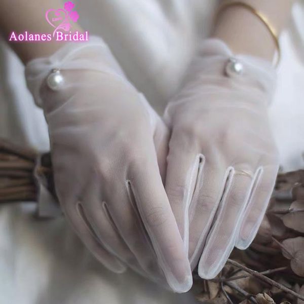 bridal gloves wedding dress accessories charm white pearls with finger short elegant lady bride glove
bridal gloves wedding dress accessories charm white pearls with finger short elegant lady bride glove
