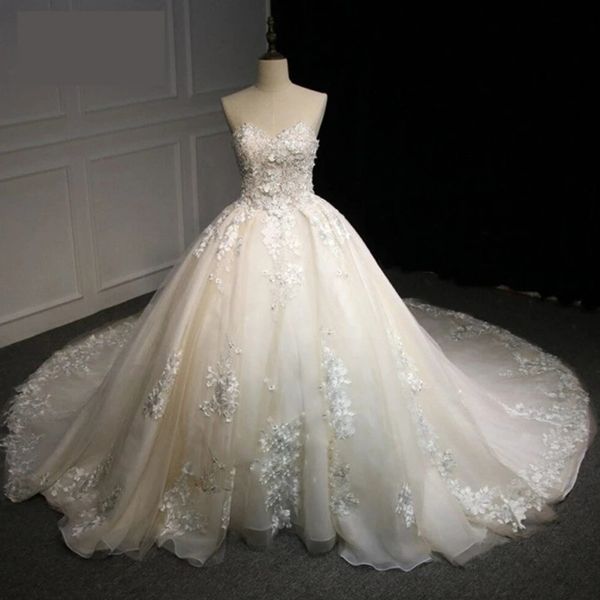 applique lace strapless ball gown wedding dresses sweep train plus size modern beading bridal dress, White
applique lace strapless ball gown wedding dresses sweep train plus size modern beading bridal dress, White