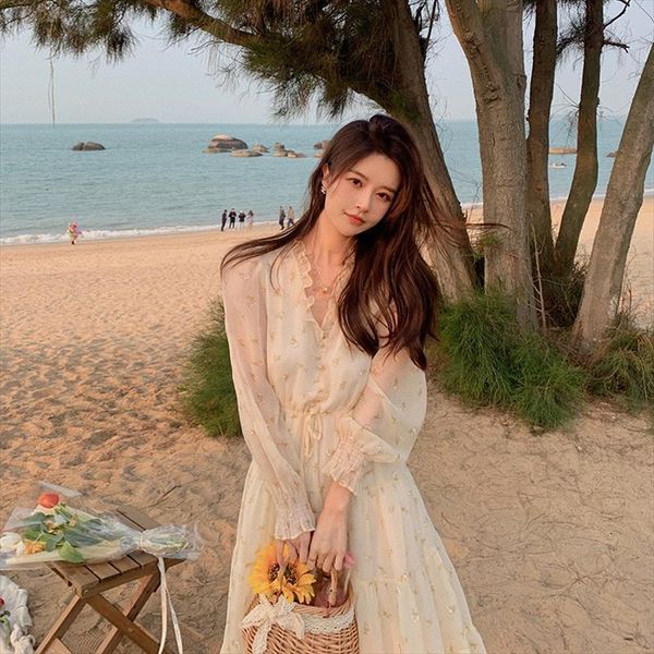 elegant sweet retro long sleeve women dresses chiffon v neck floral party beach for females korean style summer, Black;gray 
elegant sweet retro long sleeve women dresses chiffon v neck floral party beach for females korean style summer, Black;gray