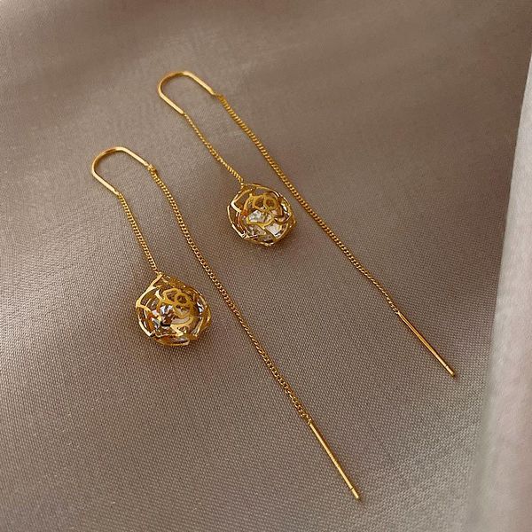 dangle & chandelier 2021 elegant hollow out zircon flower long earrings fashion for woman korean jewelry luxury party girl's, Silver
dangle & chandelier 2021 elegant hollow out zircon flower long earrings fashion for woman korean jewelry luxury party girl's, Silver