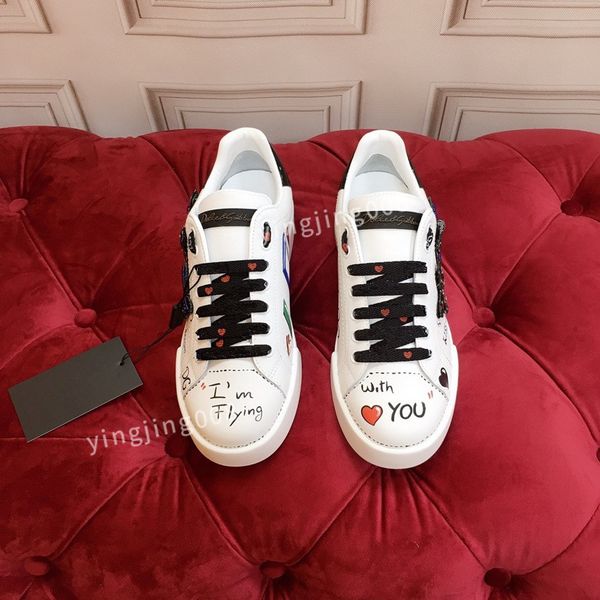 new brand casual shoes men womens low sole canvas shoes leather black white original sole sneakers2023
new brand casual shoes men womens low sole canvas shoes leather black white original sole sneakers2023