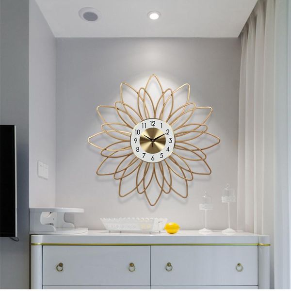 wall clocks elegant gold clock metal nordic light luxury art flowers creativity personality horloge decoration dk50wc
wall clocks elegant gold clock metal nordic light luxury art flowers creativity personality horloge decoration dk50wc
