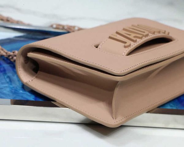 brand new new women's one-shoulder bag high-end custom quality diagonal cross bag fashion trend leisure style gold metal accessories wi
brand new new women's one-shoulder bag high-end custom quality diagonal cross bag fashion trend leisure style gold metal accessories wi
