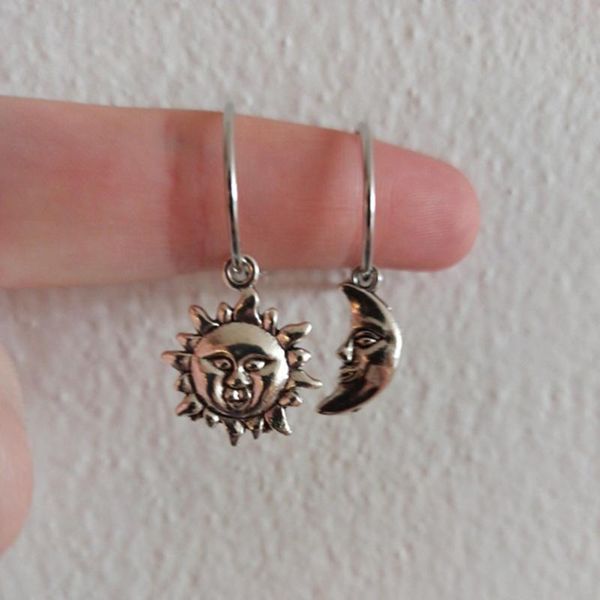 hoop & huggie earrings for women girl girls gift vintage fashion sun and moon dangle drop small hoops punk goth party jewelry cute trend, Golden;silver
hoop & huggie earrings for women girl girls gift vintage fashion sun and moon dangle drop small hoops punk goth party jewelry cute trend, Golden;silver