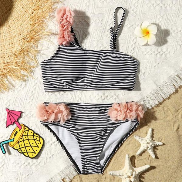 one-piece suits flower girl swimsuit kids two piece children's swimwear striped bikini set one shoulder bathing 7-14 years beachwear
one-piece suits flower girl swimsuit kids two piece children's swimwear striped bikini set one shoulder bathing 7-14 years beachwear
