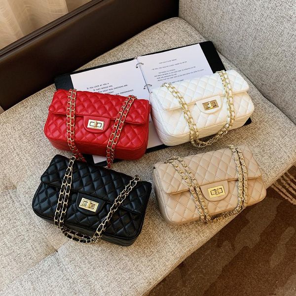 cross body lingge chain women's bag 2021 large bag, european and american single shoulder flap lock t-stage show
cross body lingge chain women's bag 2021 large bag, european and american single shoulder flap lock t-stage show