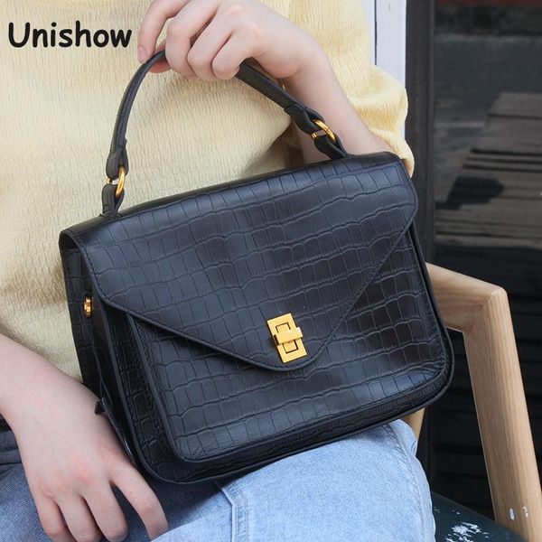 evening bags crocodile pattern crossbody bag women genuine leather lady commuter messenger cowhide shoulder totes purse
evening bags crocodile pattern crossbody bag women genuine leather lady commuter messenger cowhide shoulder totes purse