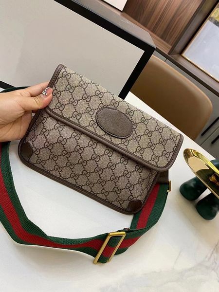 waist bags shoulder bag handbag wallet womans luxury designer fashion handbags woman pouches 24cm x16.5cm x4cm
waist bags shoulder bag handbag wallet womans luxury designer fashion handbags woman pouches 24cm x16.5cm x4cm