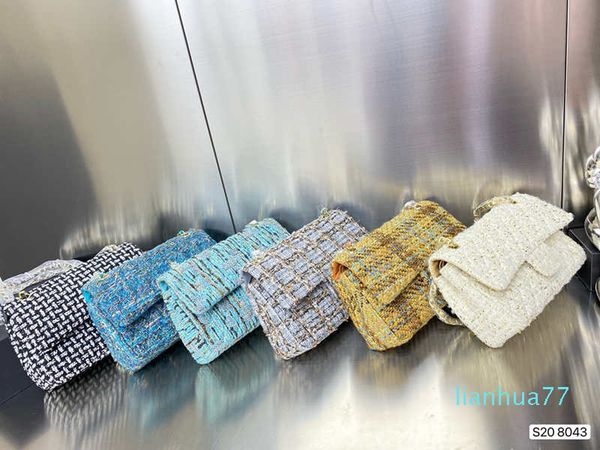 designer- fashion women shoulder bags handbags woolen cloth crossbody-bags small square bags classic gold chain size:26*17cm
designer- fashion women shoulder bags handbags woolen cloth crossbody-bags small square bags classic gold chain size:26*17cm