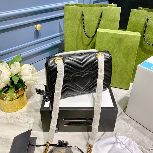 designer purse crossbody mini bag shoulder bags wallet genuine leather envelope softness perforated 3 sizes with exquisite packaging and ori
designer purse crossbody mini bag shoulder bags wallet genuine leather envelope softness perforated 3 sizes with exquisite packaging and ori