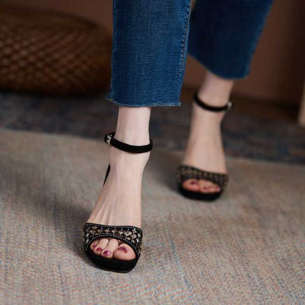 women's shoes 2021 spring and summer hollow diamond slope heel with simple versatile high-heeled sandals, Black
women's shoes 2021 spring and summer hollow diamond slope heel with simple versatile high-heeled sandals, Black