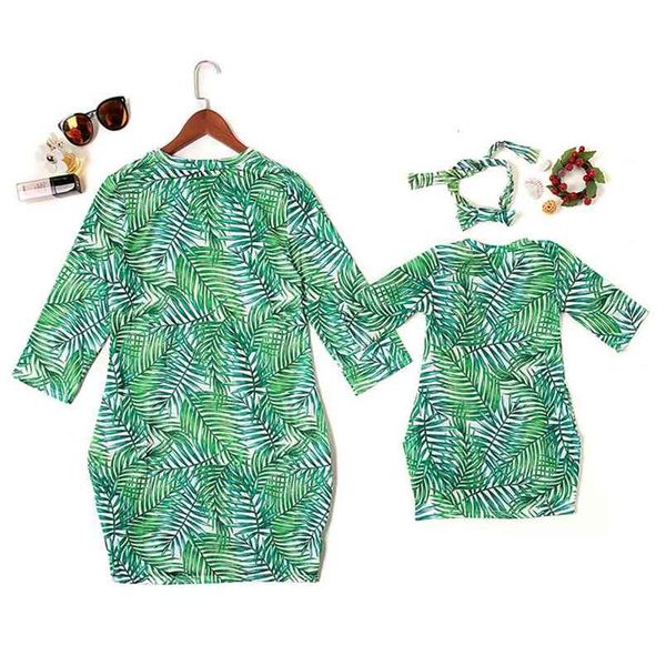 family matching outfits dress mother daughter dresses green leaf party dress for mommy and me mom daughter clothes family look 210821, Blue
family matching outfits dress mother daughter dresses green leaf party dress for mommy and me mom daughter clothes family look 210821, Blue