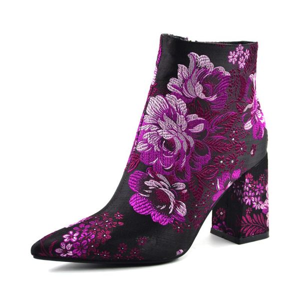 boots 2021 spring elegant high heel ankle women pointed toe embroidery haft short botas big size 32-43, Black
boots 2021 spring elegant high heel ankle women pointed toe embroidery haft short botas big size 32-43, Black