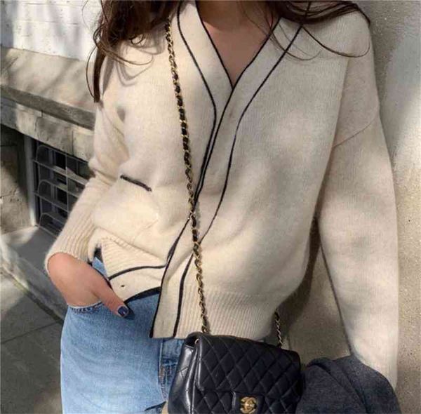 autumn winter womens cardigans sweaters loose ladies casual fashionable knitwear korean knitted button cardigans, White;black
autumn winter womens cardigans sweaters loose ladies casual fashionable knitwear korean knitted button cardigans, White;black