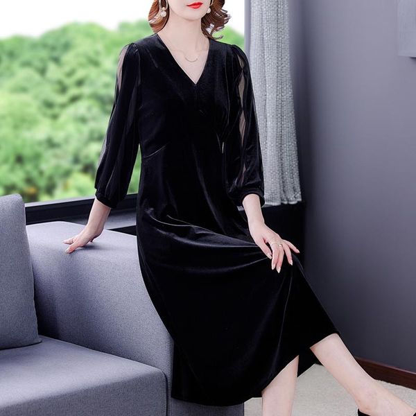 casual dresses black velvet hepburn long sleeve hollow out dresss spring autumn korean vintage dress 2021 women bodycon elegant vestidos, Black;gray
casual dresses black velvet hepburn long sleeve hollow out dresss spring autumn korean vintage dress 2021 women bodycon elegant vestidos, Black;gray