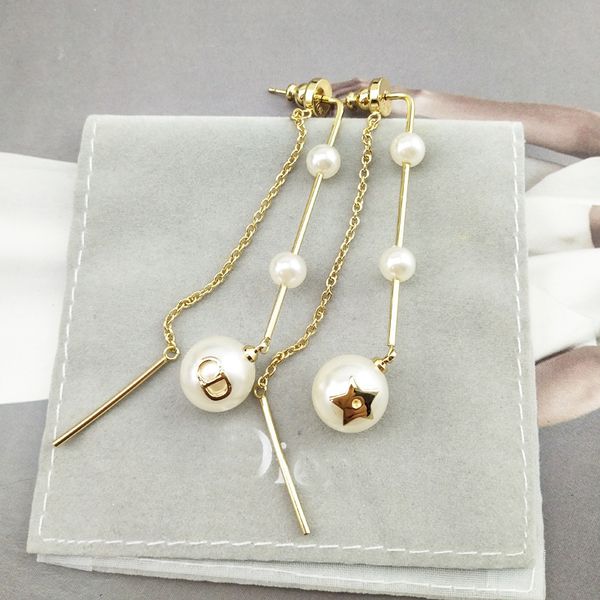 special offer 2021 luxury designer jewelry / net red live crystal letter single ear hanging earrings, Golden;silver
special offer 2021 luxury designer jewelry / net red live crystal letter single ear hanging earrings, Golden;silver